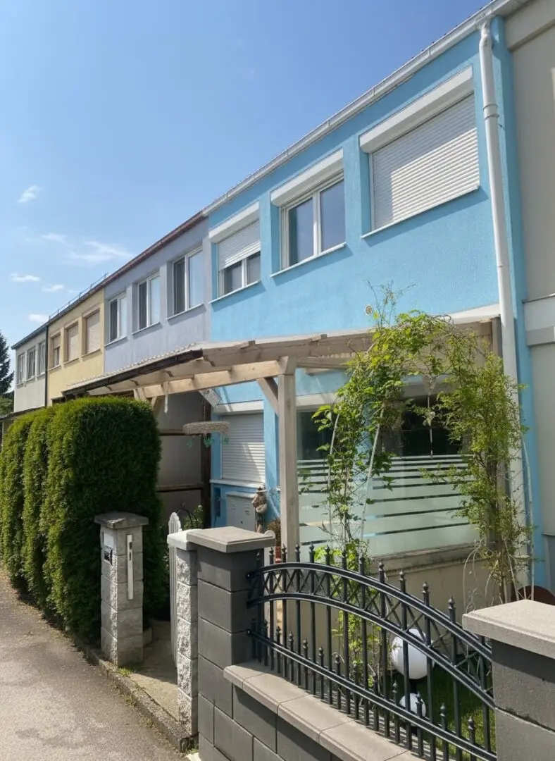 !UNBEFRISTETE MIETE! 4 ZIMMER - REIHENMITTELHAUS MIT NEUER LUFTWÄRMEPUMPE