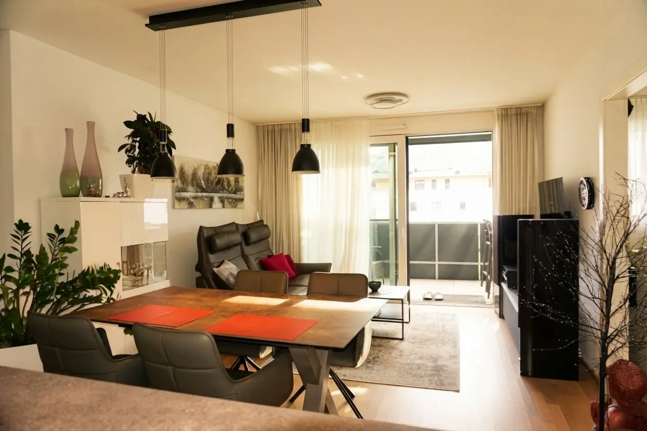 Commission free 3 room apartment with high quality kitchen, large sunny balcony in Mondsee, underground parking spaces, elevator, furnished takeover possible in leasehold property
