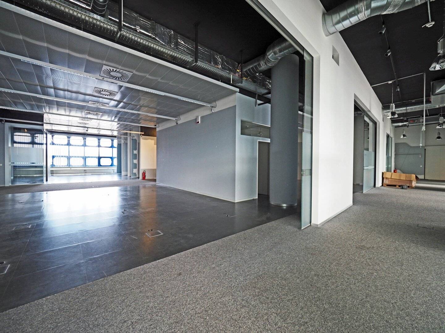 HEILIGENSTÄDTER LÄNDE | moderne Produktionsfläche (auch als Film-, Ton-, Radiostudio, Rechenzentrum bzw. Büro geeignet)