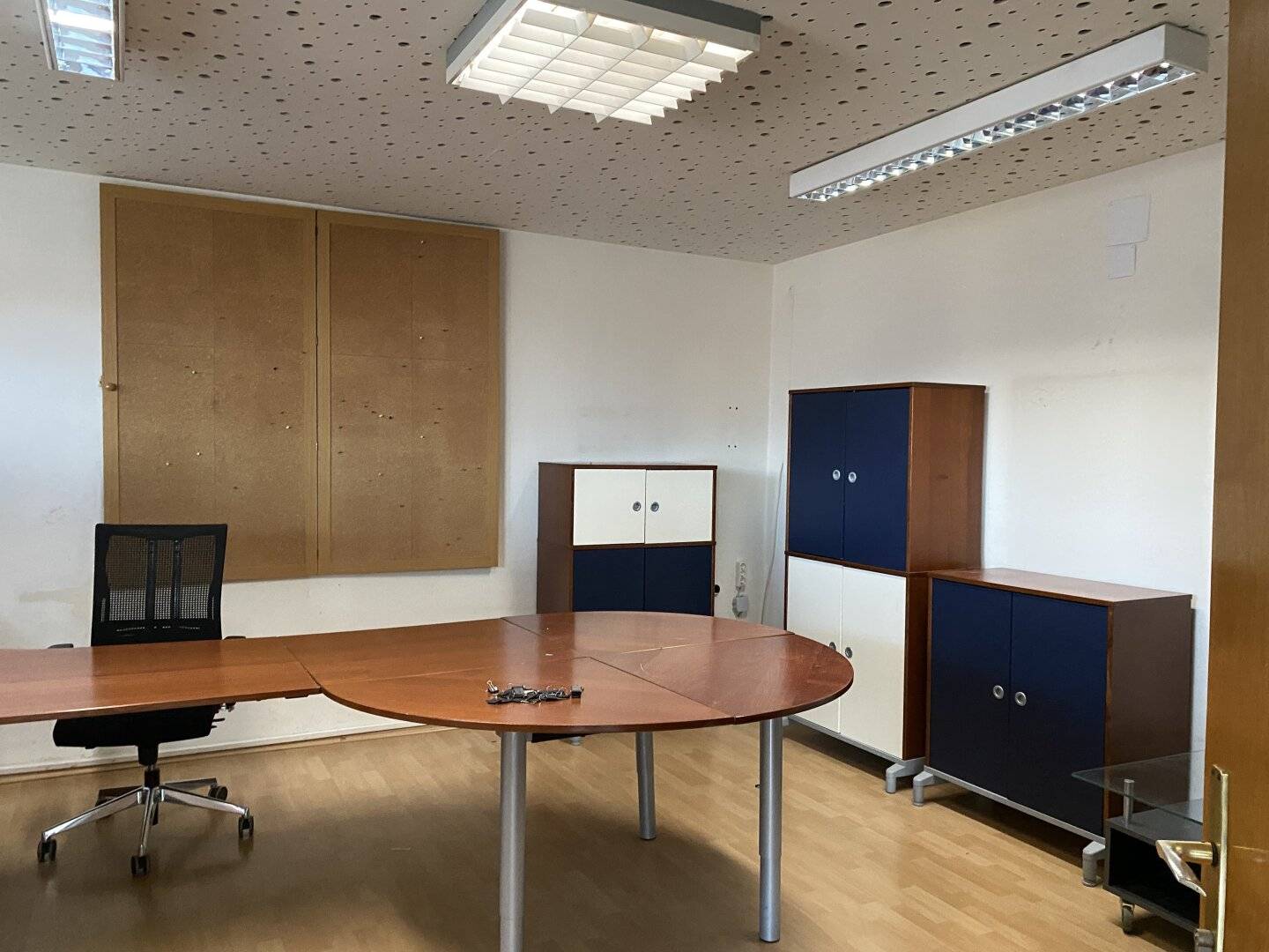 Beautiful, bright office with barrier free access