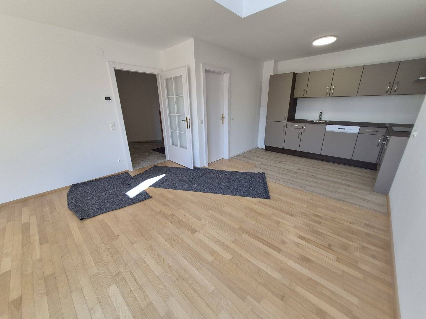 Dornbach Quiet Location Beautiful Renovated Attic Maisonette With Terraces Garages Possible