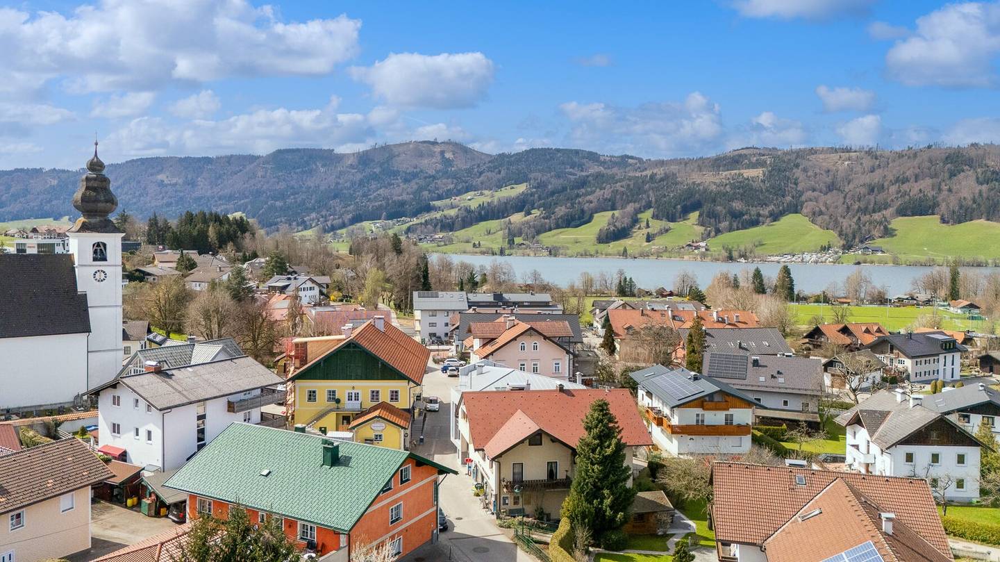 Über den Dächern von Zell am Moos - Penthouse - Traum mit SUPER - Seeblick auf den Irrsee