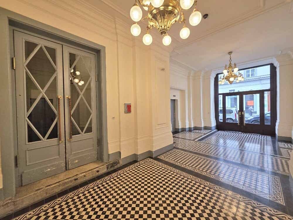 BÖSENDORFERSTRASSE | KARLSPLATZ - repräsentatives 4-Zimmer-Büro in gepflegtem Altbau
