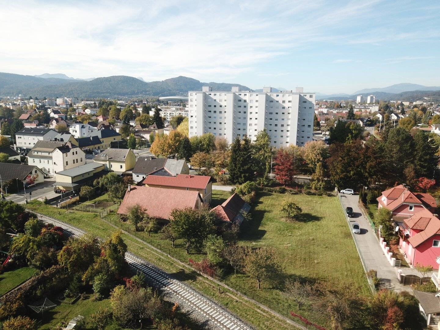 Central property with enormous potential!