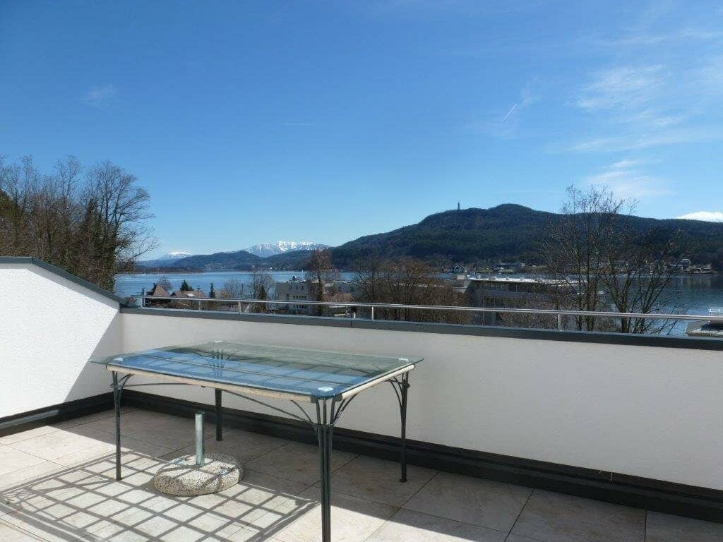 At Wörthersee panoramic lake view and south terrace