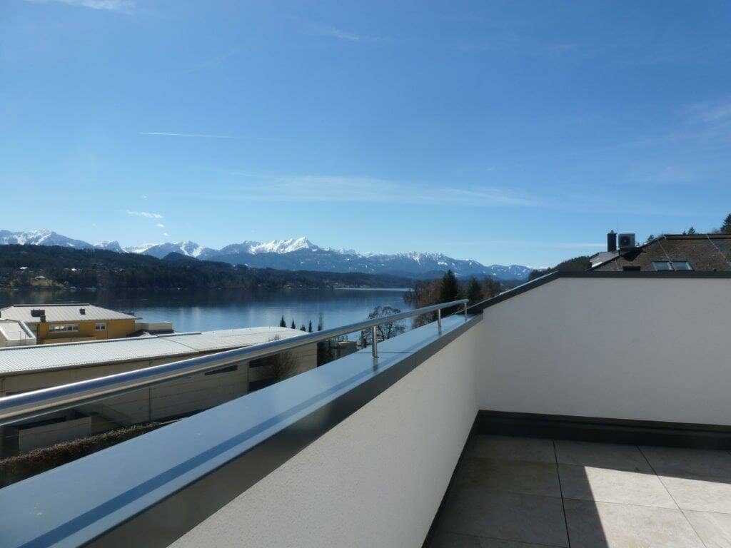 At Wörthersee panoramic lake view and south terrace