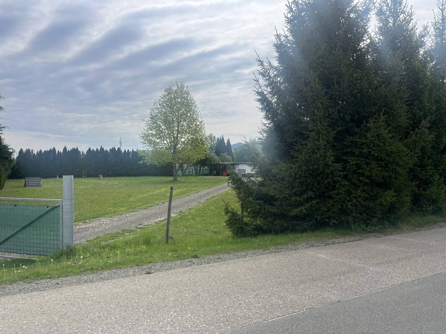 unmittelbare Nähe Lutz Zentrallager und Magna in Klagenfurt
