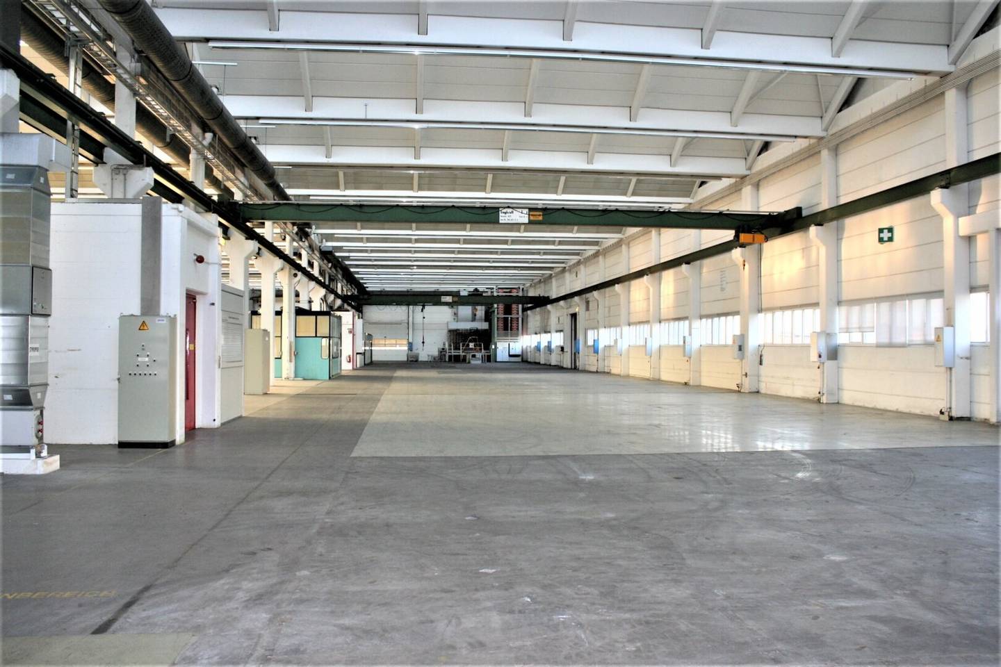 Hall and Office in Leonding for Rent Directly from the Owner