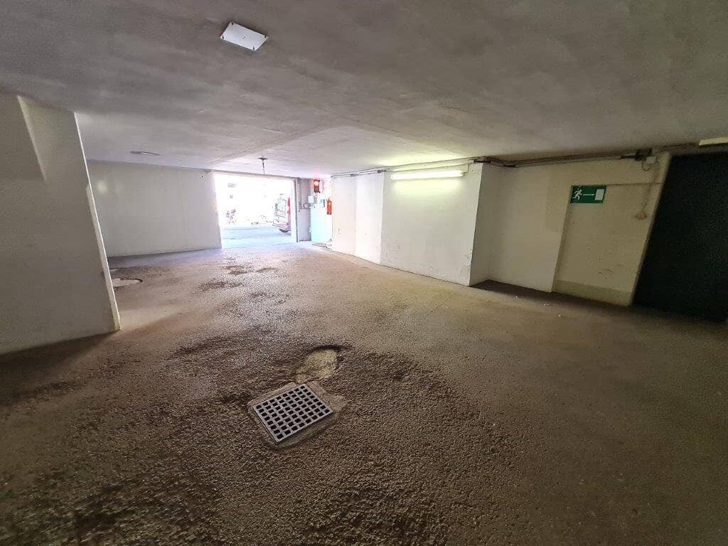 GARAGENPLÄTZE (EINZELPARKER)!