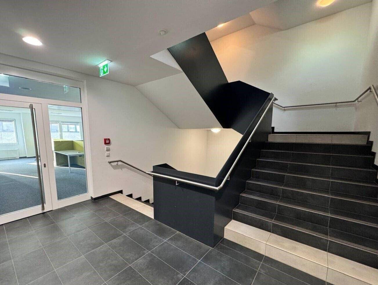 Directly from the owner Modern air conditioned office Am Winterhafen Linz Zentrum