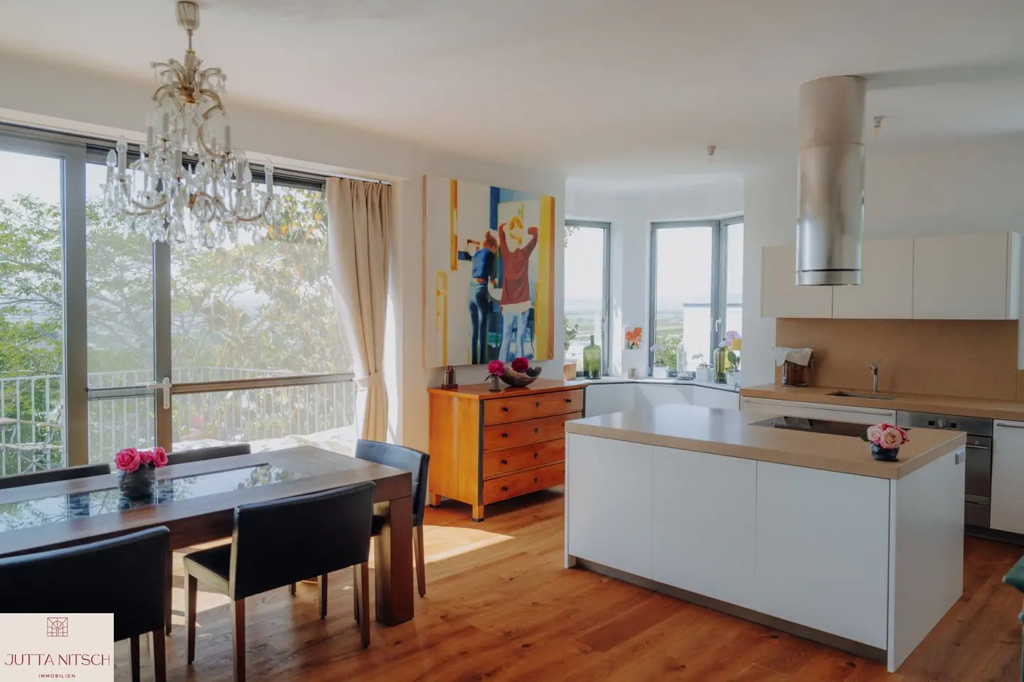 Exquisite terrace house with up to 3 residential units in Eisenstadt, separate building plot, your new home with dream garden, natural pool and panoramic view