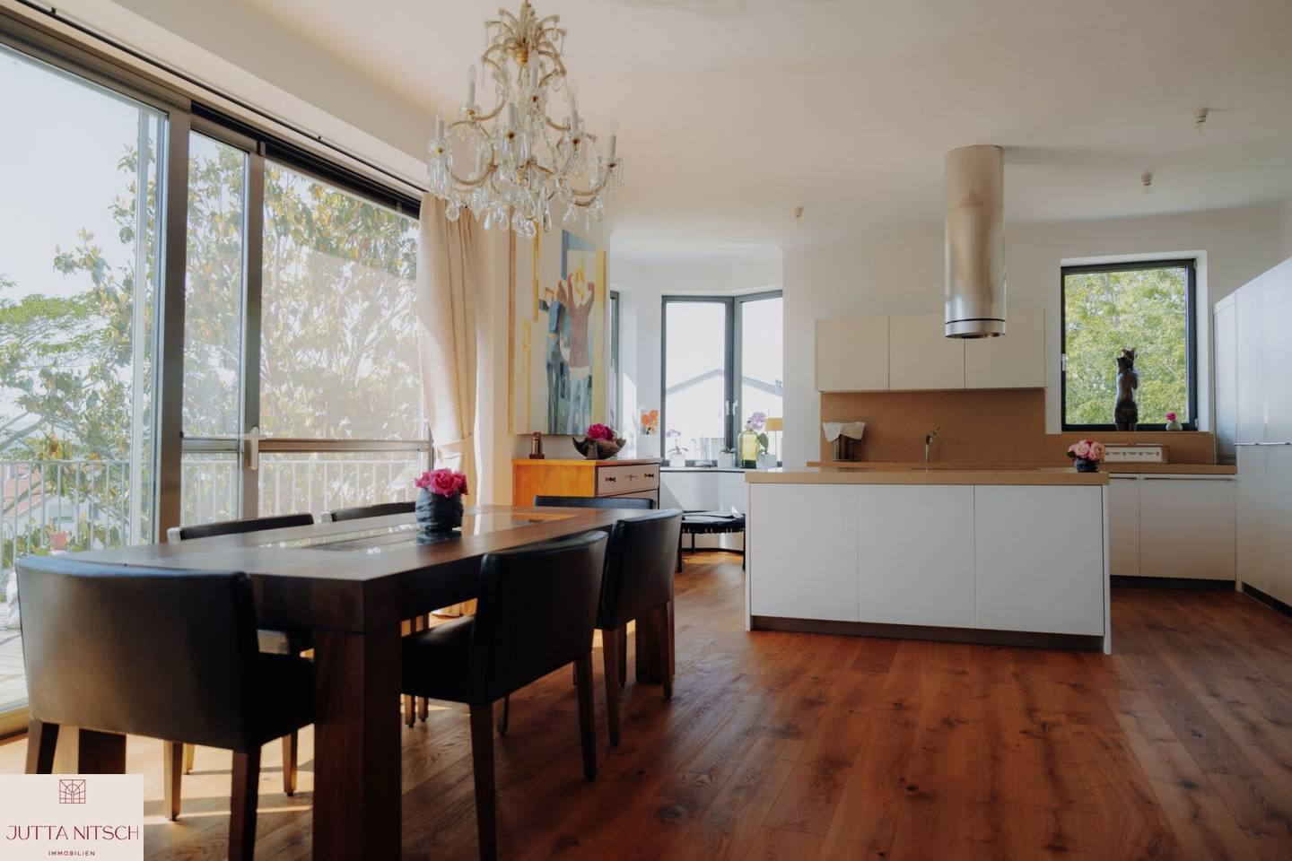 Exquisites Terrassenhaus mit max. 3 Wohneinheiten in Eisenstadt, separates Baugrundstück – Ihr neues Zuhause mit Traumgarten, Naturpool und Weitblick!