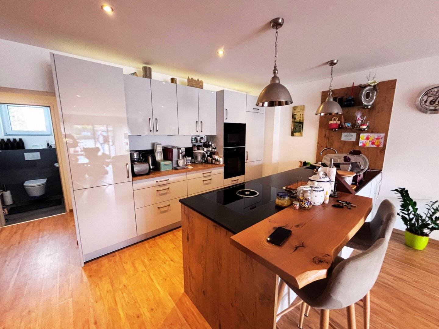 Exclusive semi detached house with three living units in a sought after Salzburg location