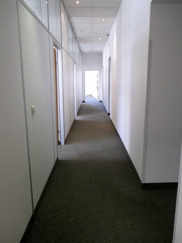 Bright, large, airy rooms, air conditioning