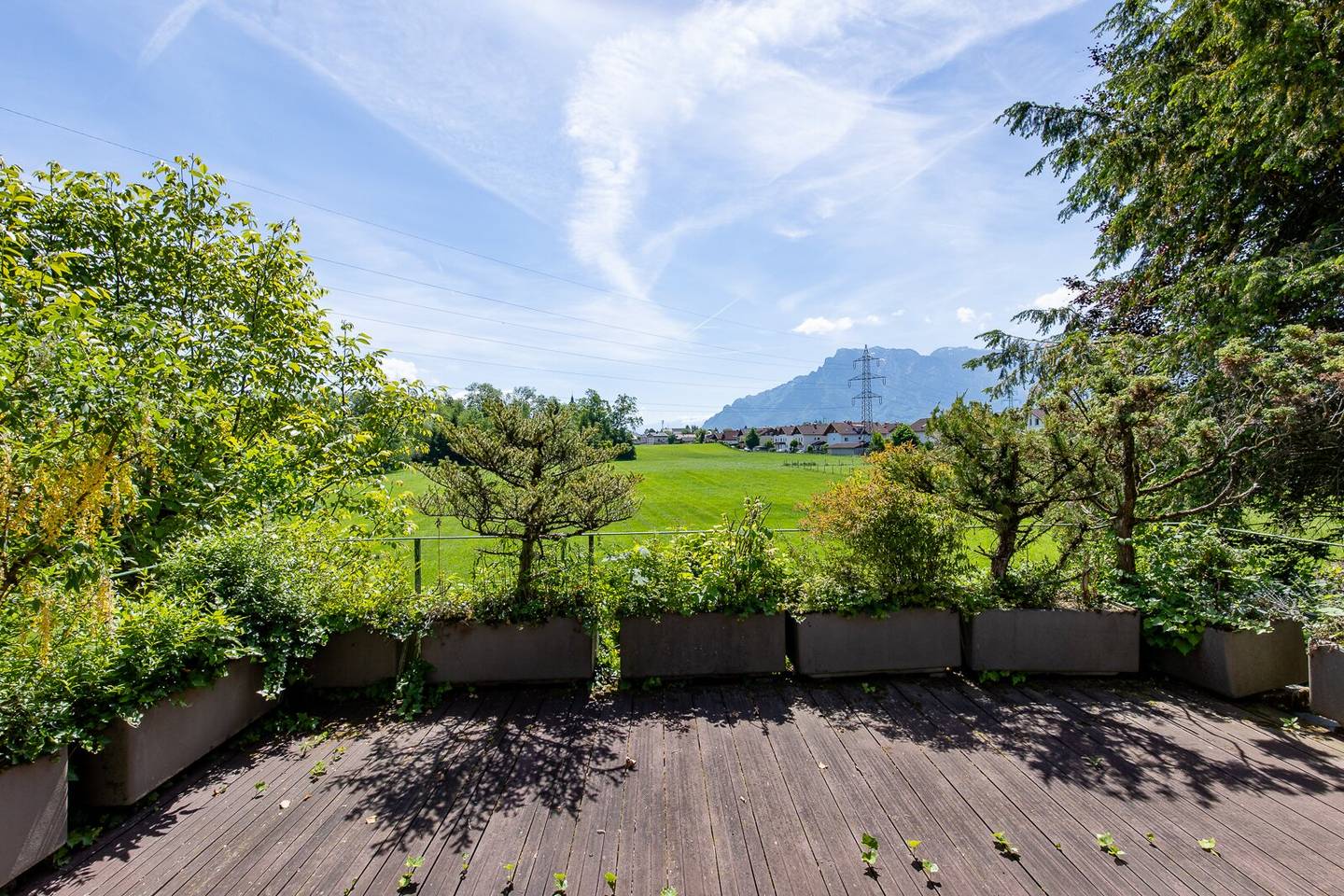 Großzügiges Mehrgenerationenhaus in traumhafter Grünlage von Wals-Grünau