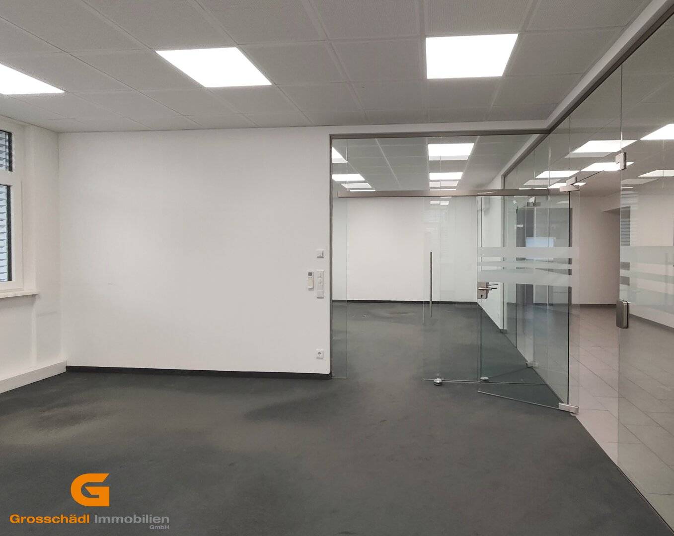 Salzburg Süd - Büro / Ausstellungsflächen im Erdgeschoss mieten