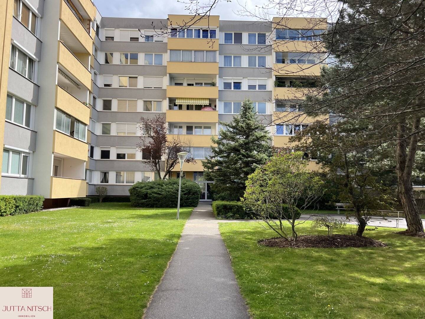 Helle Wohnung mit Loggia - Baden bei Pädagogischer Hochschule