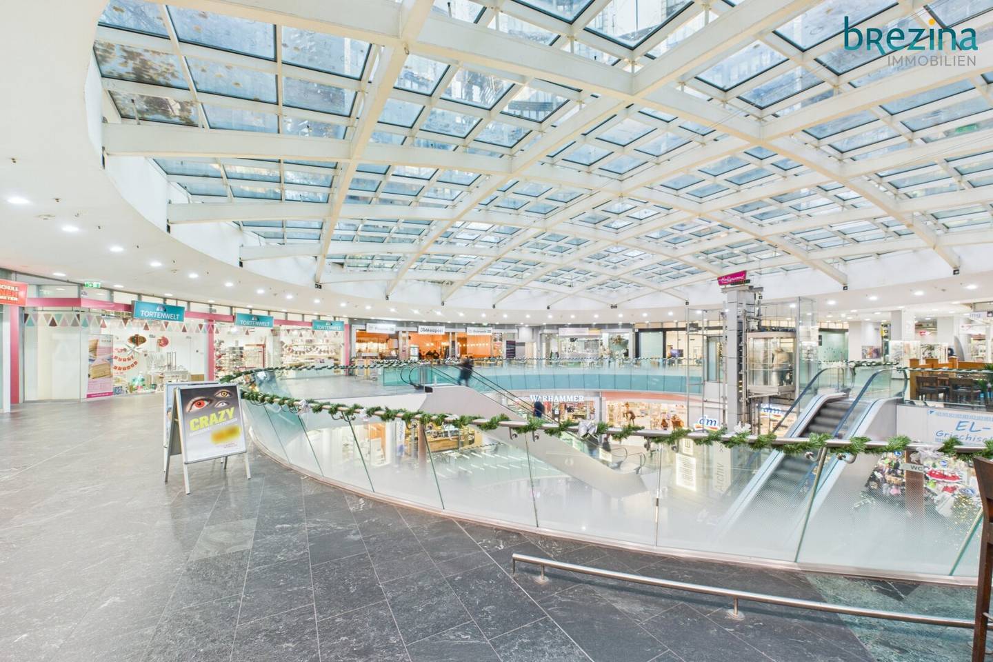 Retail space in the Gasometer - top infrastructure and perfect transport connections