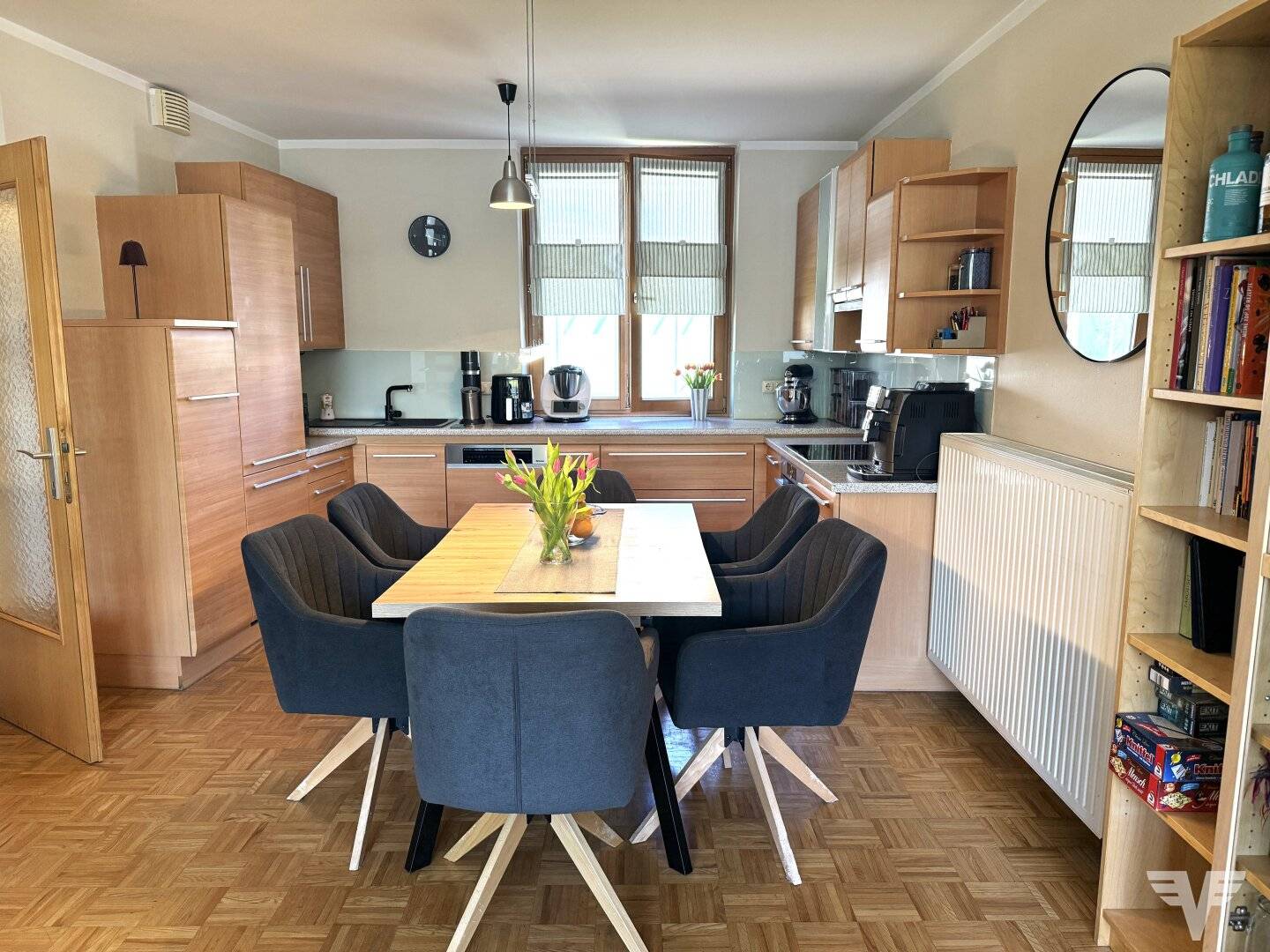 Maisonette Dream in Gneis: Light, Air &amp; Roof Terrace | Note: translated faithfully from German title: Maisonette-Traum in Gneis: Licht, Luft &amp; Dachterrasse