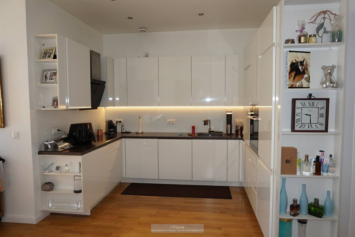 3-ZIMMER BALKONNEUBAU IN TOPZUSTAND