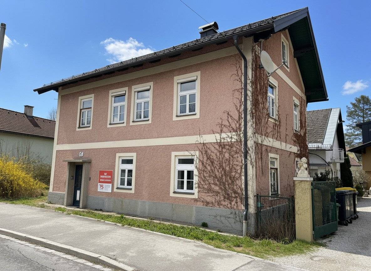Old property in the Salzburg district Nonntal