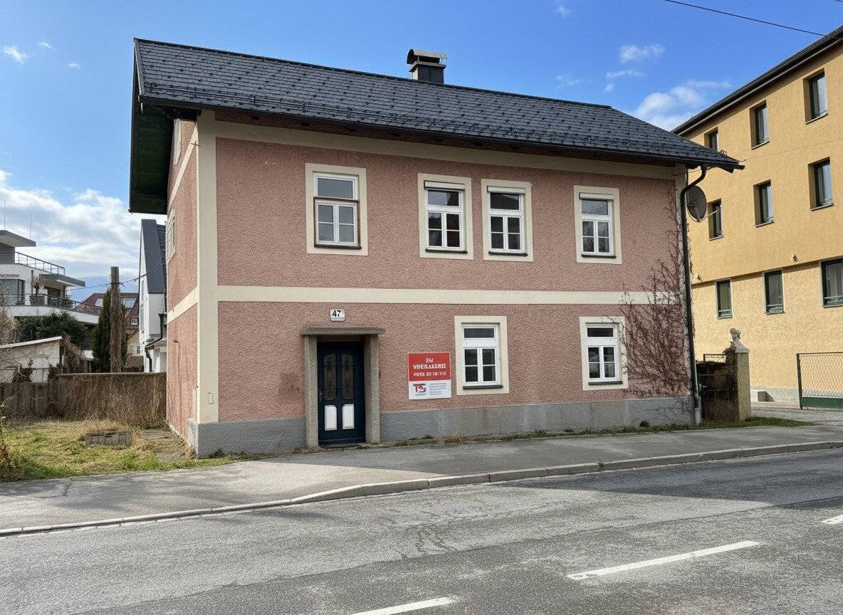 Old property in the Salzburg district Nonntal