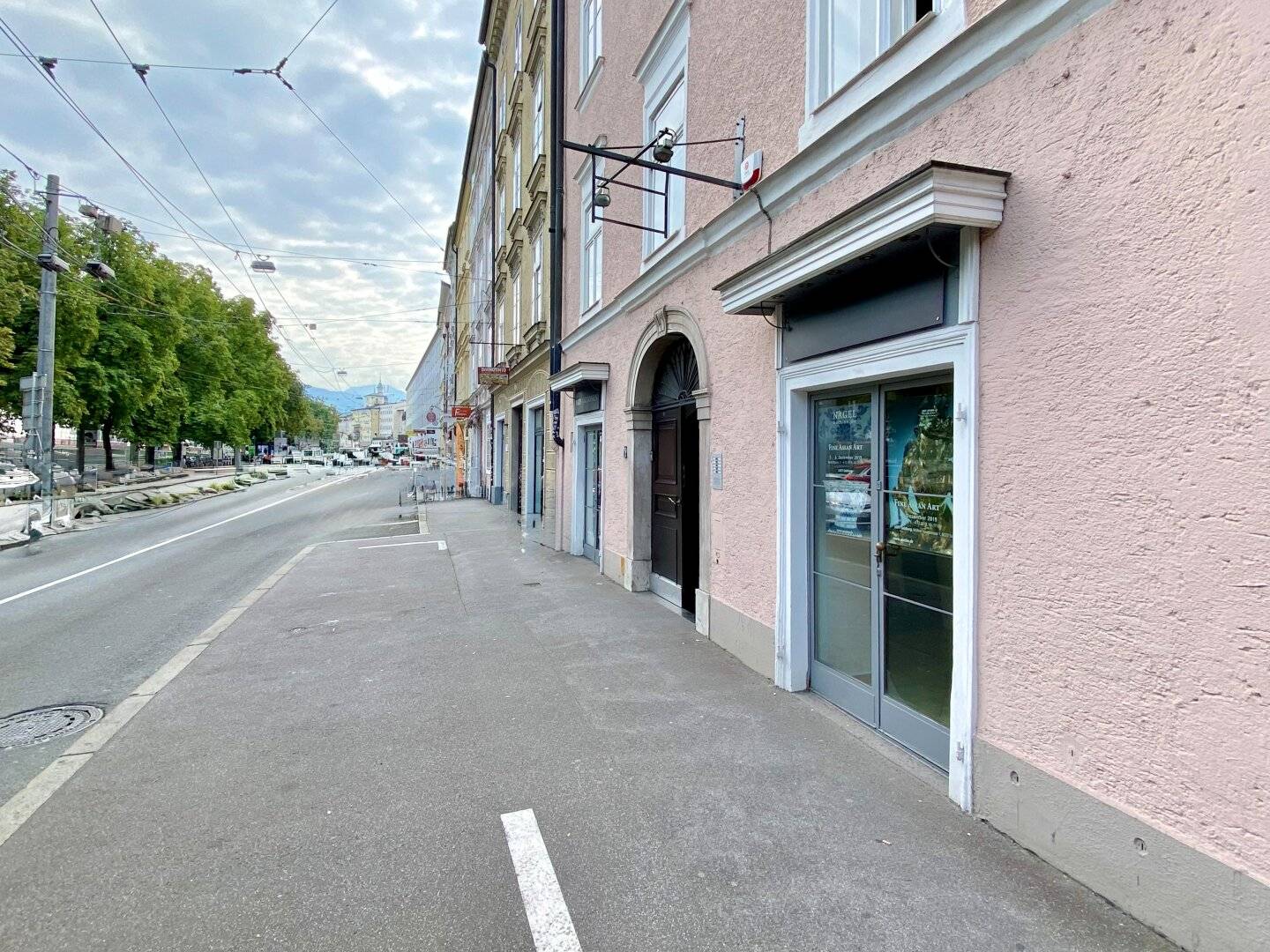 Geschäftslokal am Salzach-Kai