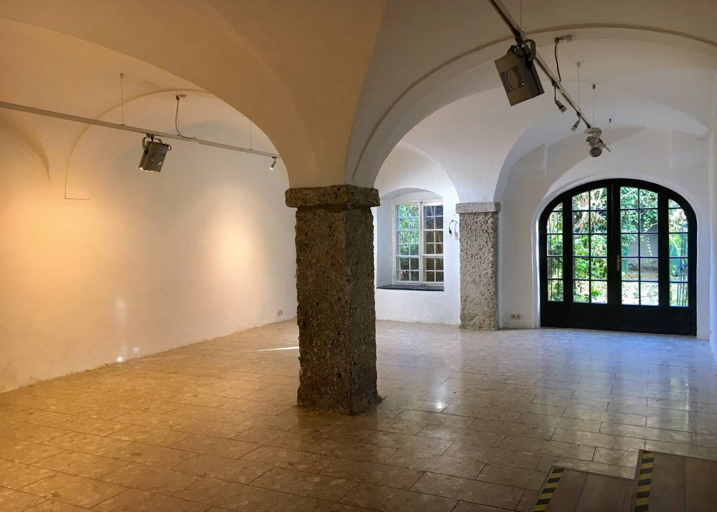 Geschäftslokal am Salzach-Kai