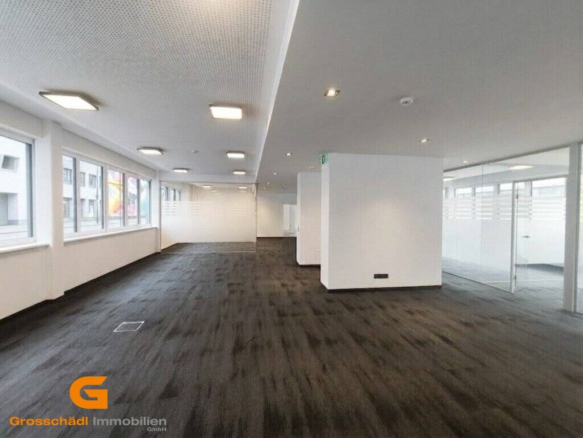 Hochwertige Büroetage im Erdgeschoss in Salzburg Maxglan mieten