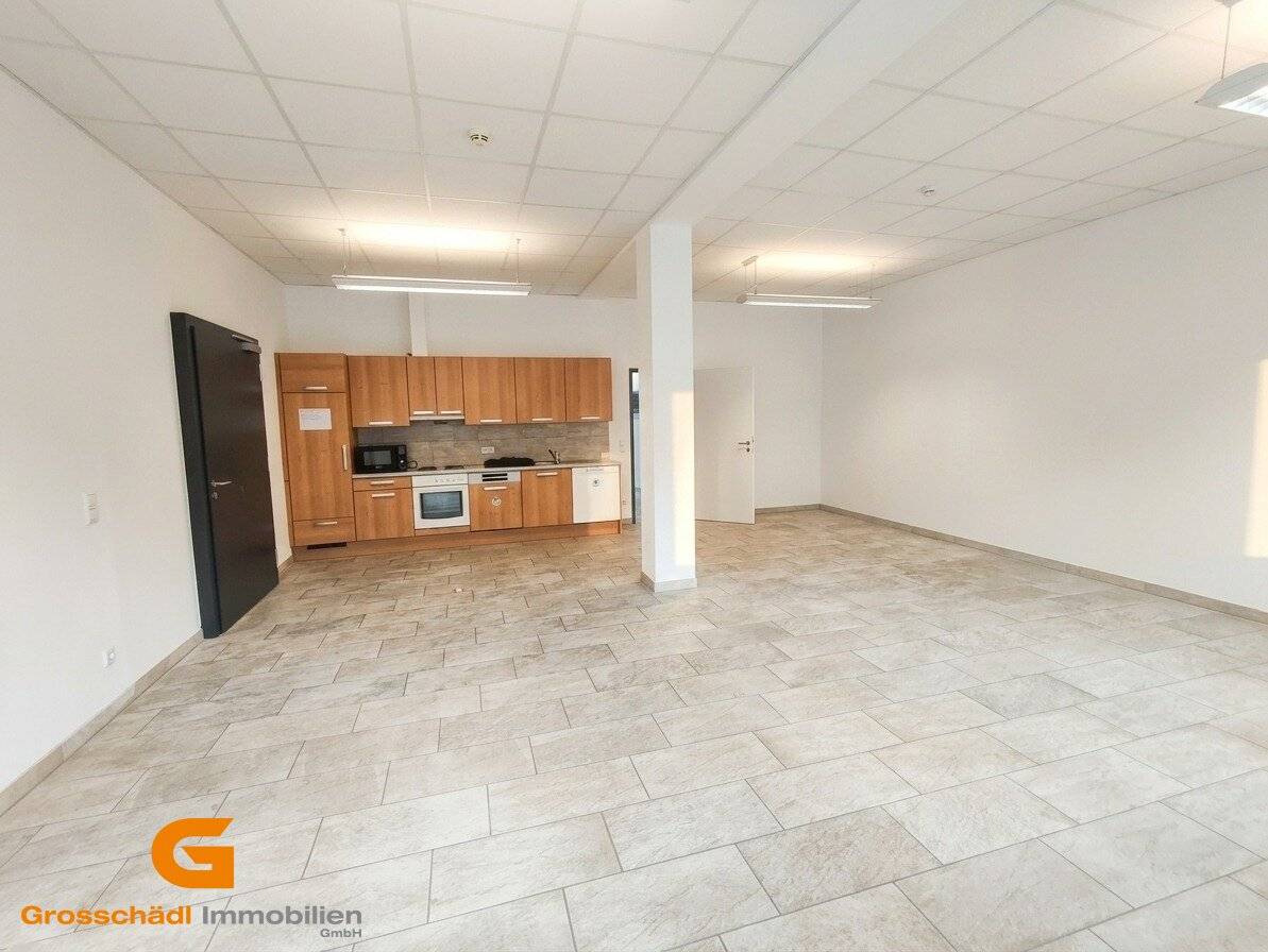 Hochwertige Büroetage im Erdgeschoss in Salzburg Maxglan mieten