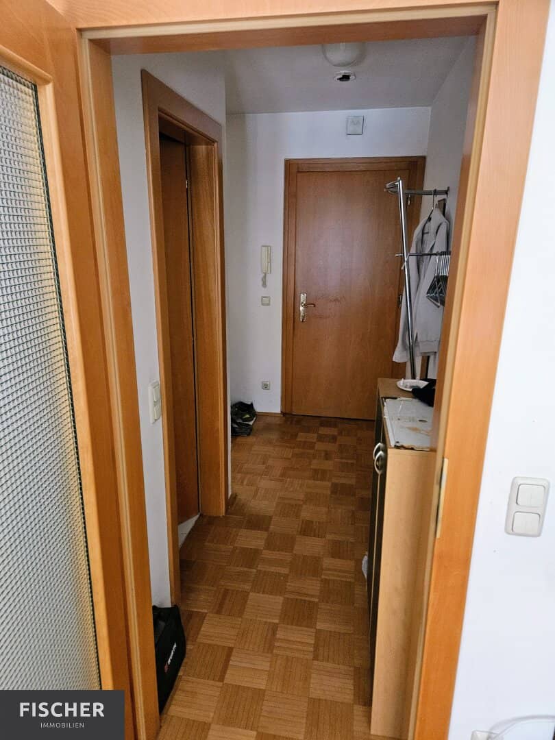 Small apartment in a good Villach suburb location
Kleinwohnung in guter Villacher Vorstadtlage!