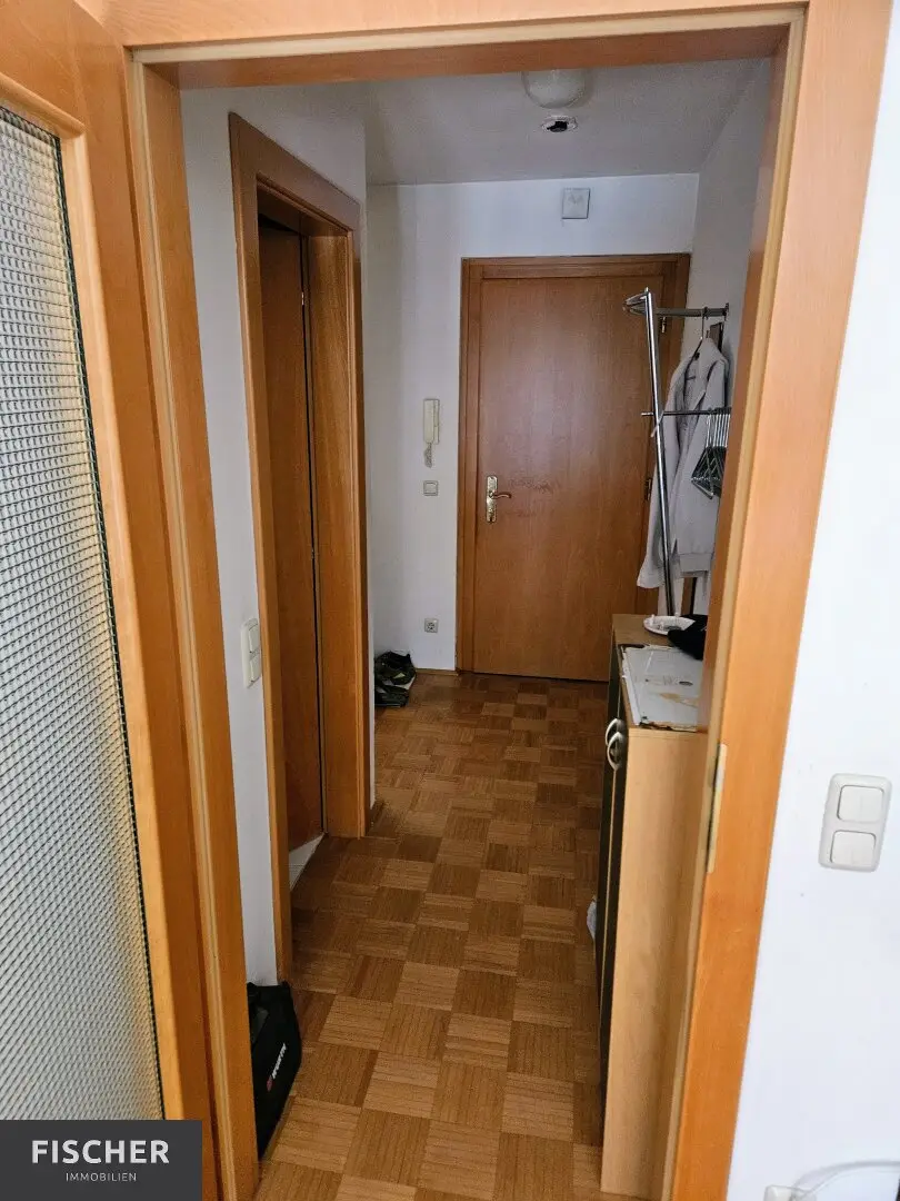 Small apartment in a good Villach suburb location
Kleinwohnung in guter Villacher Vorstadtlage!