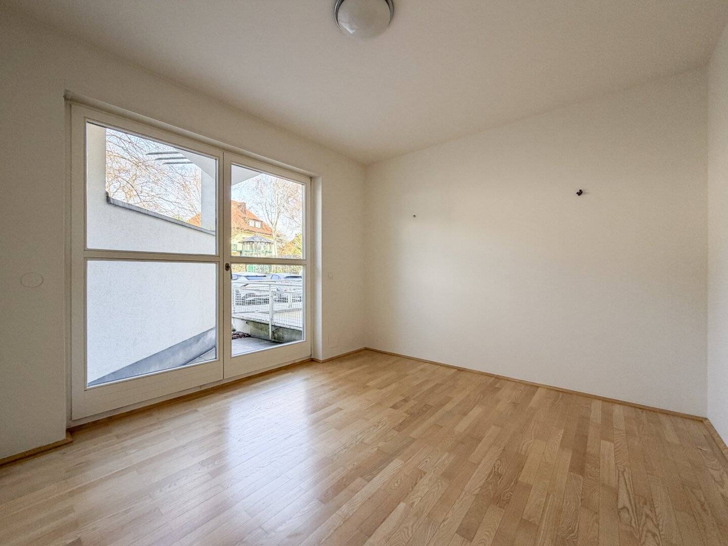 Nonntal - Attractive Maisonette Apartment with Generous Terraces