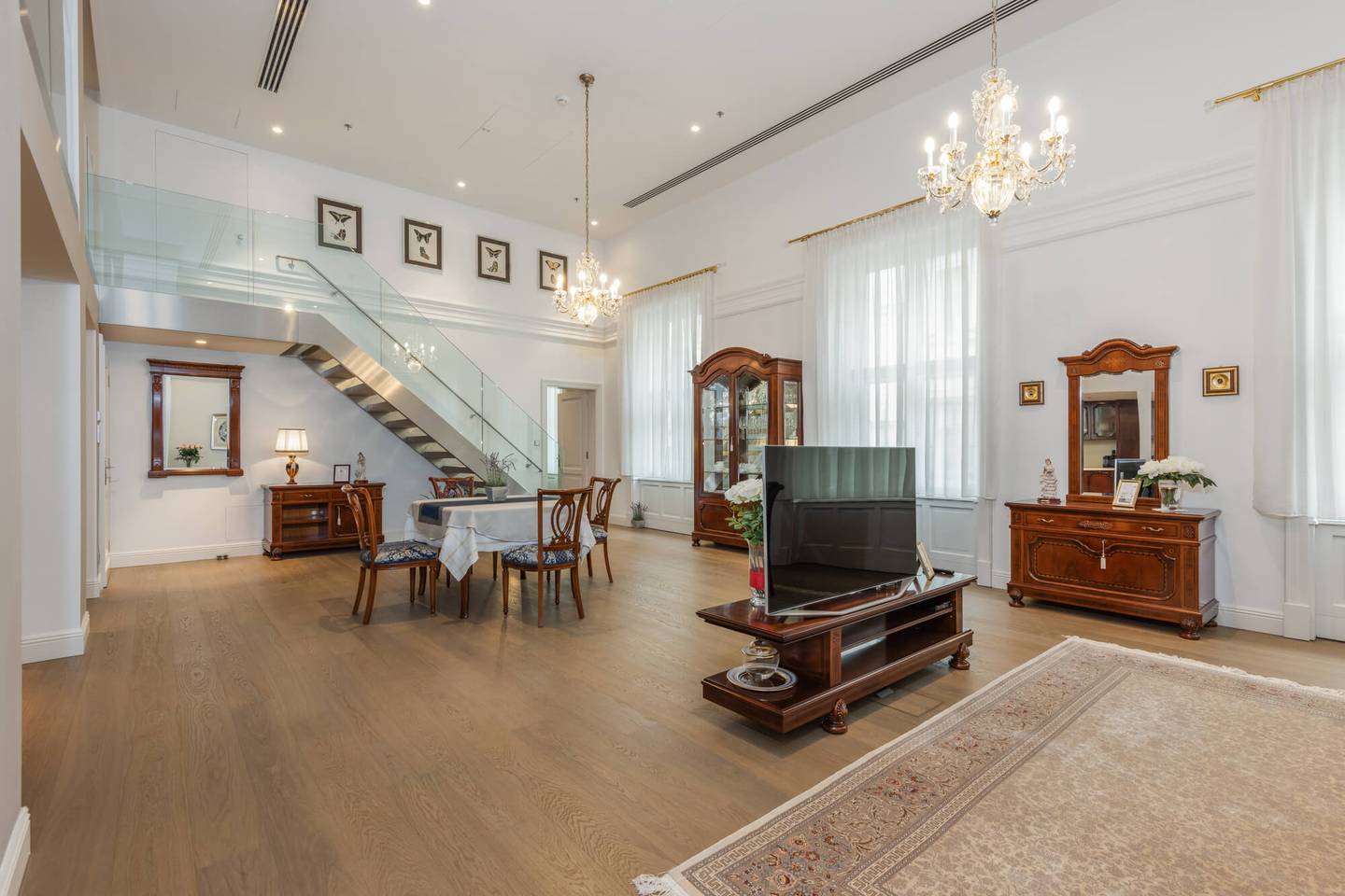 Apartment on Parkring near City Park with Concierge