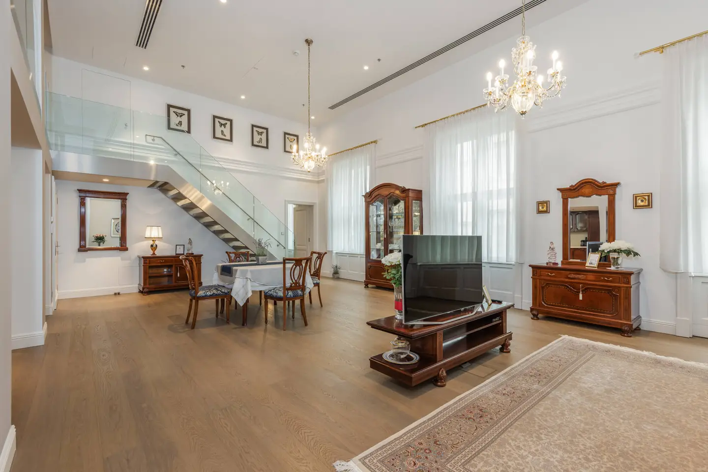 Apartment on Parkring near City Park with Concierge