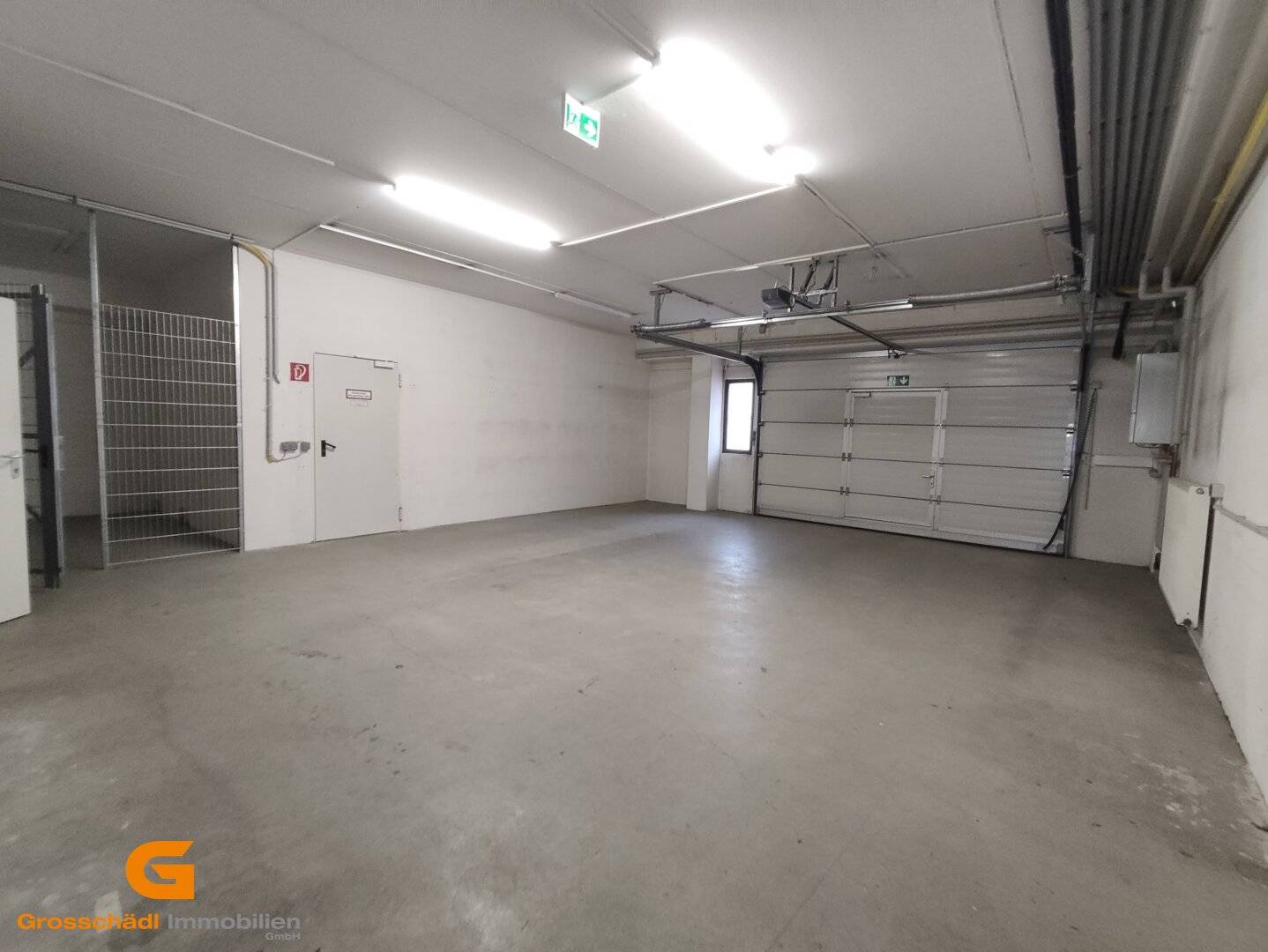 Office/Warehouse combination for rent in Wals-Siezenheim