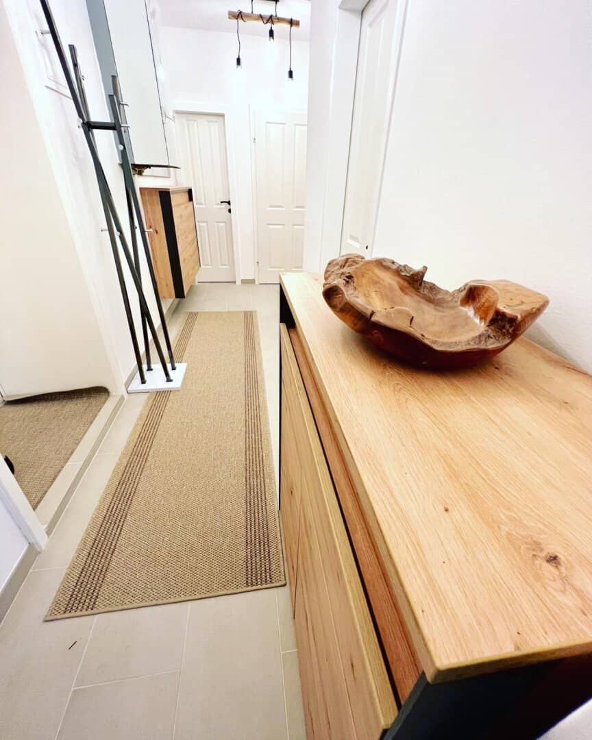 NUSSDORF - ALTBAU NEUWERTIG UND STILVOLL - 4 ZIMMER - NUSSDORF