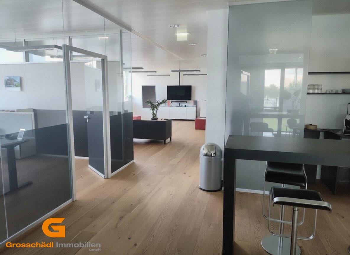 Modernes Büro Nahe Airport