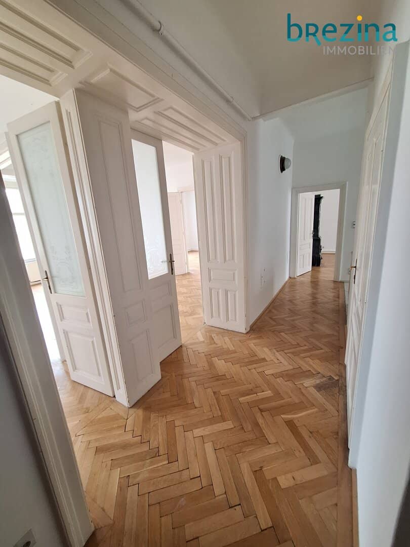 Sehr zentral gelegen -  großzügig wohnen in Altbau und in ruhiger Lage unbefristet