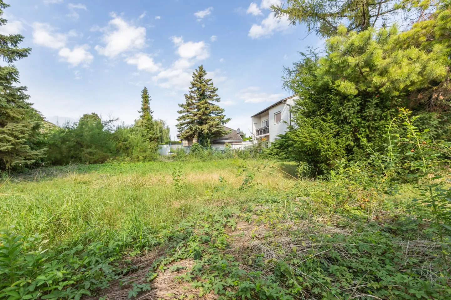 Ortszentrum Hennersdorf: Wunderschönes Wohnbau-Grundstück im Kerngebiet (12 Wohneinheiten)