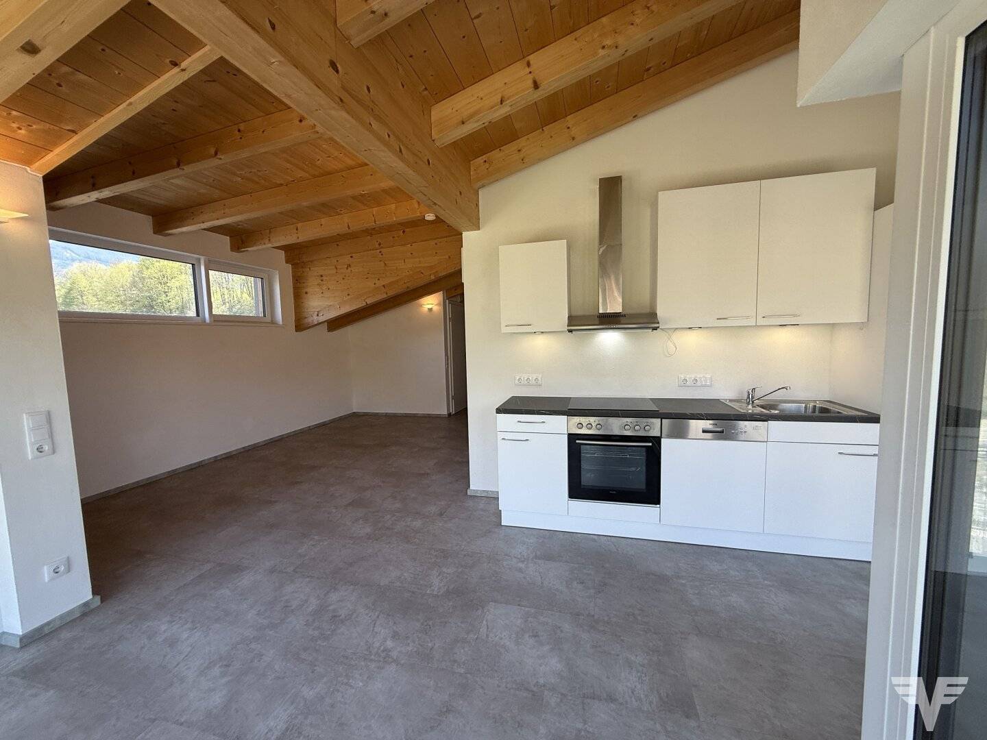 Living Comfort Attic Apartment in Saalfelden