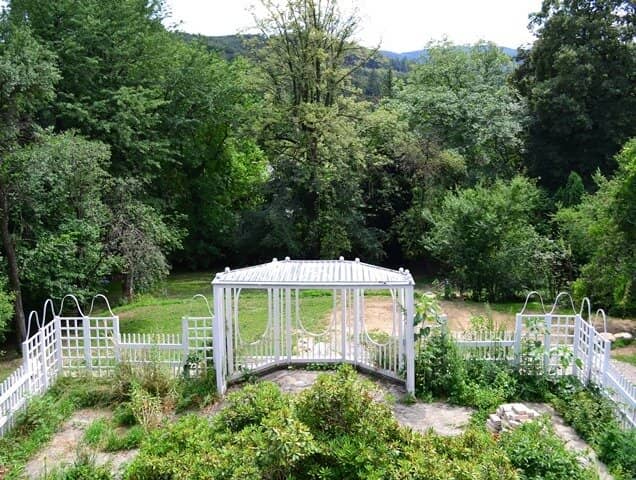 When Walls Tell Stories Living in the Vienna Secessionists' Country Estate