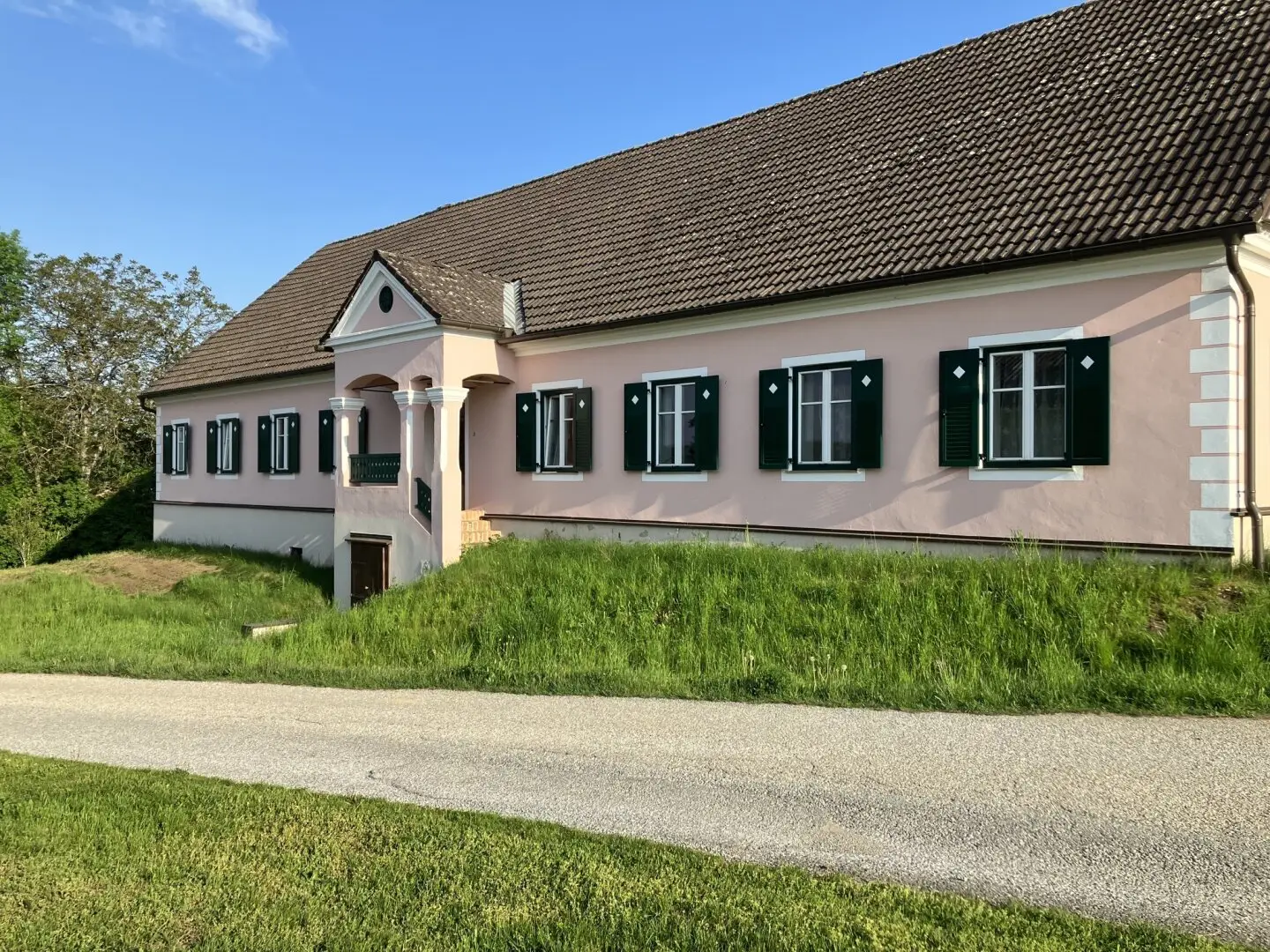 RARITÄT: LANDWIRTSCHAFT IM ERZHERZOG JOHANN BAUSTIL IM OSTSTEIRISCHEN HÜGELLAND - ERWEITERBAR