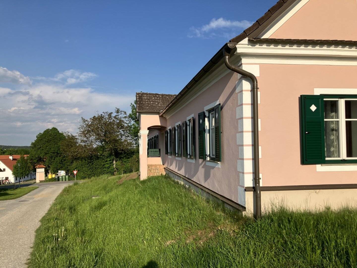 RARITÄT: LANDWIRTSCHAFT IM ERZHERZOG JOHANN BAUSTIL IM OSTSTEIRISCHEN HÜGELLAND - ERWEITERBAR