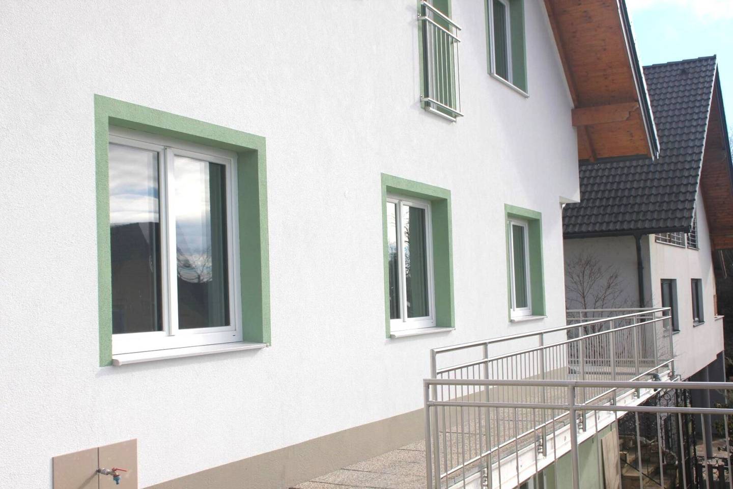 Neues, geräumiges Einfamilienhaus mit Garten in ruhiger Wohnsiedlung nahe Mistelbach (!) 2-Generation-Wohnhauseignung (!)