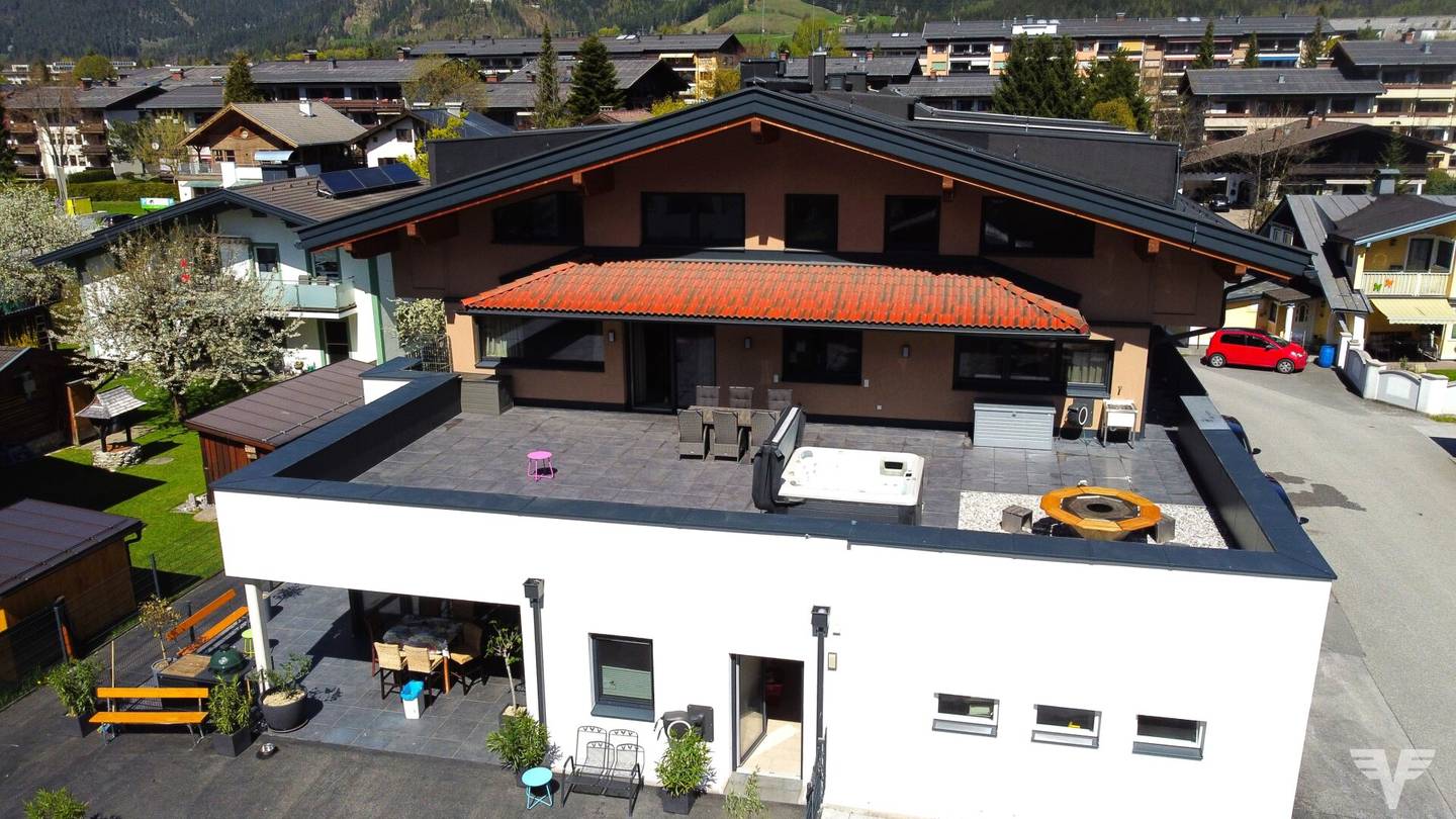 Panorama Apartment in Saalfelden with large terrace