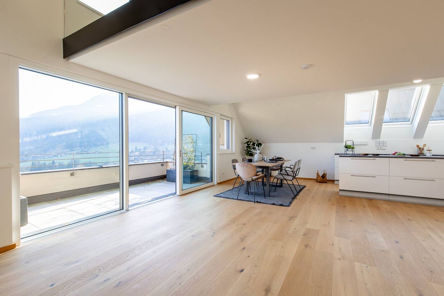 Exklusive Dachatelierwohnung in St. Gilgen