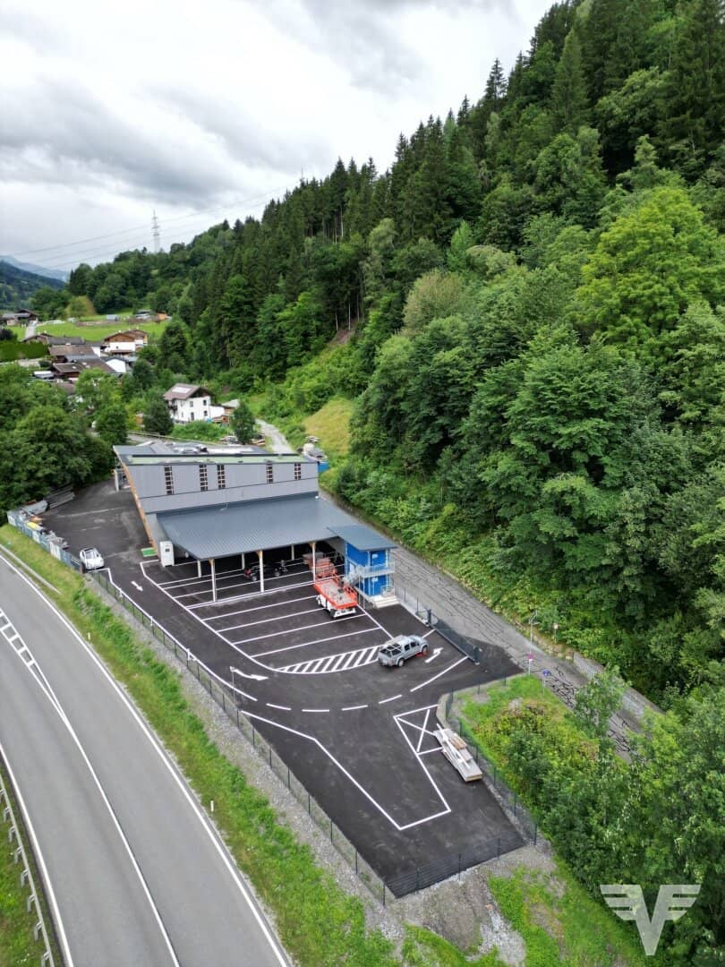 Commercial land for rent high quality storage space in Taxenbach