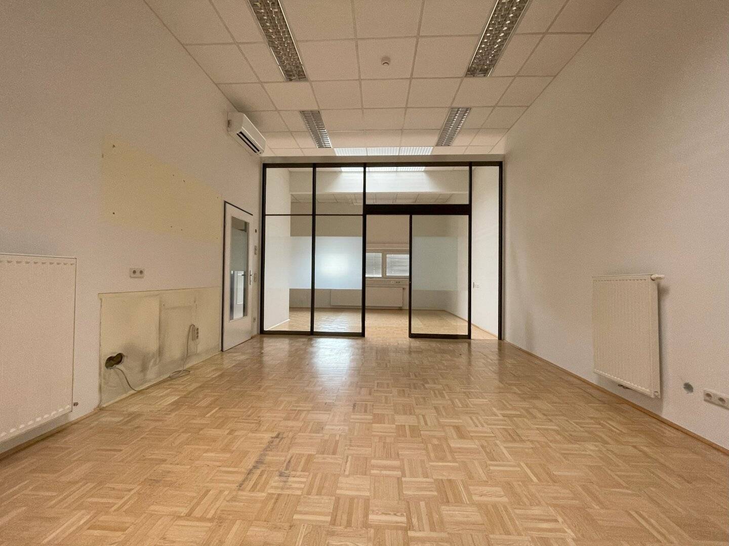 Room for Ideas your new office in Klagenfurt with storage facility