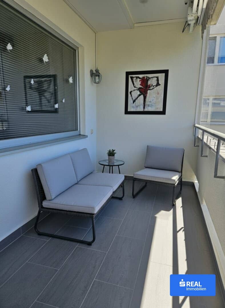 Spacious three room apartment with a wide view